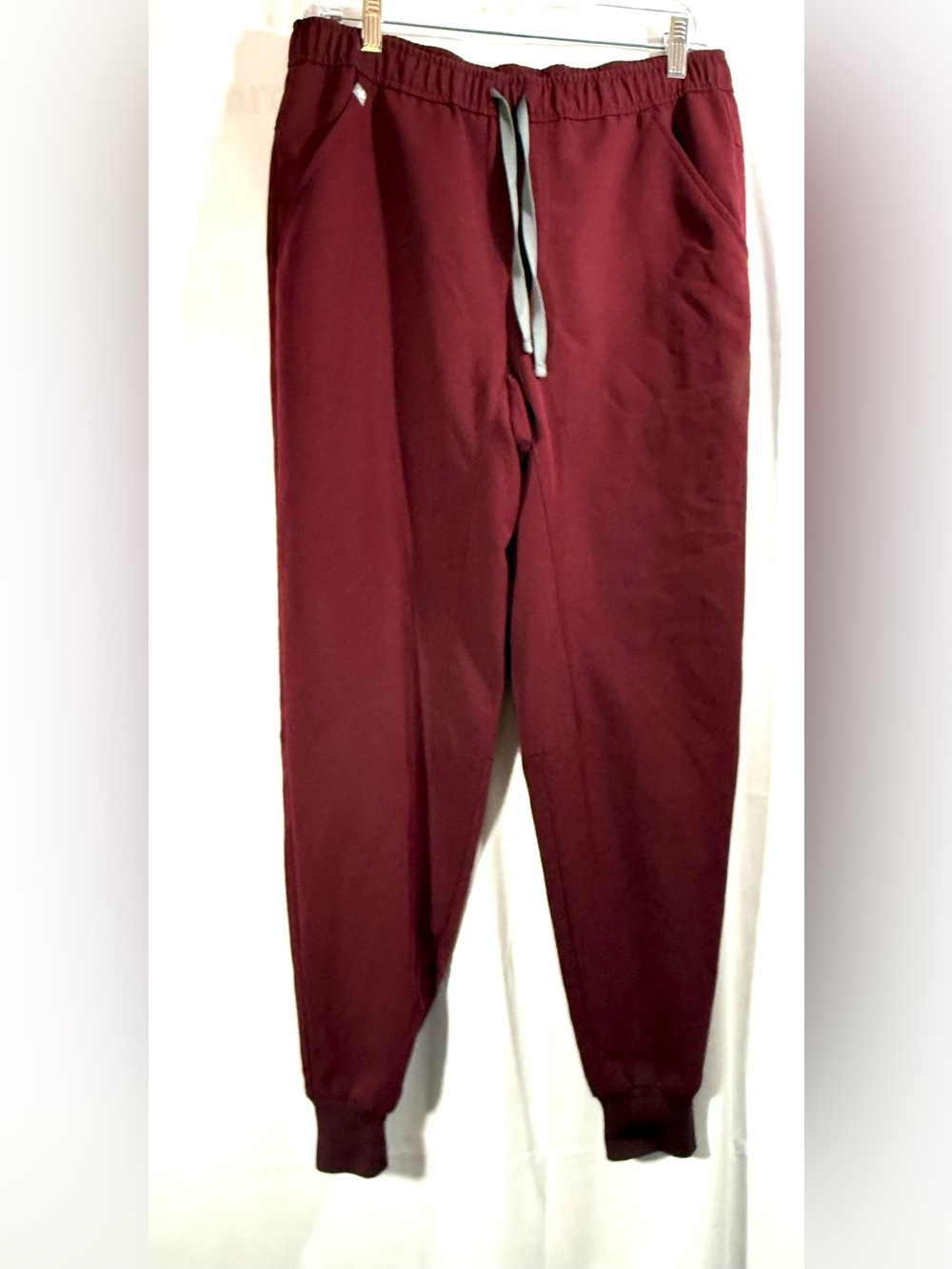 Figs Zamora Jogger Burgundy Scrub Pants Size Medium